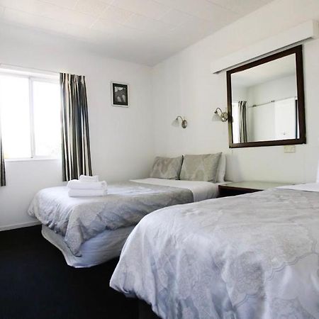 Achilles Motel Christchurch Exterior photo